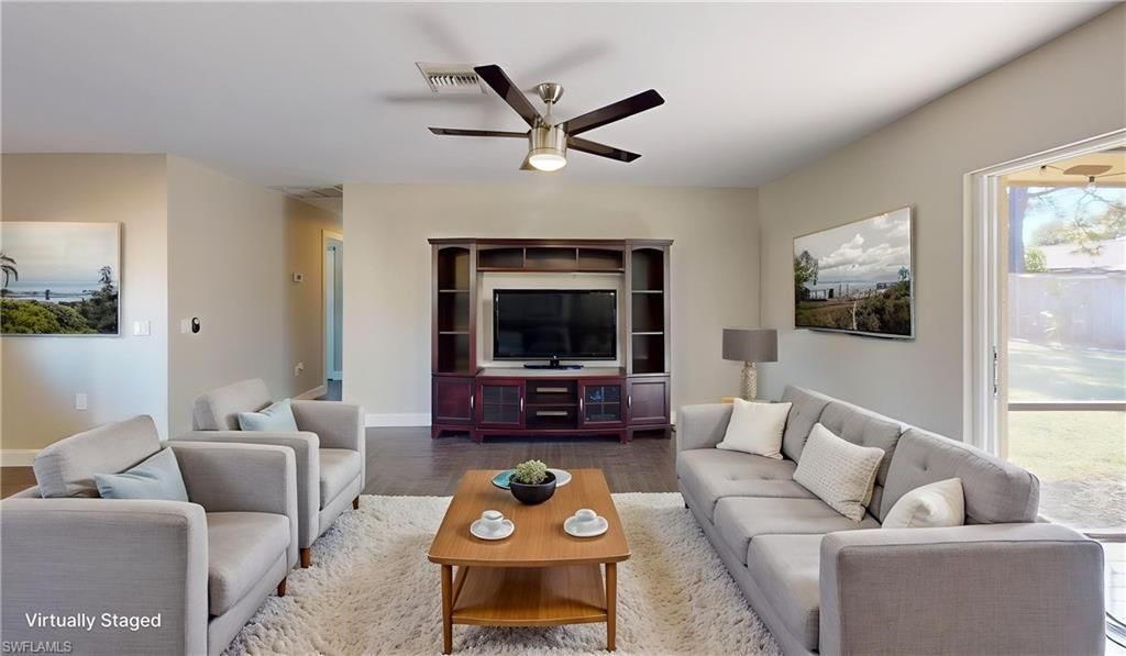 27514 Playa Del Rey LN, BONITA SPRINGS, FL 34135 — photo 2