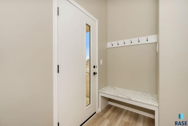 901 N Independent St Street, Lennox, SD 57039