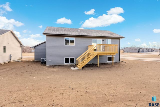 901 N Independent St Street, Lennox, SD 57039