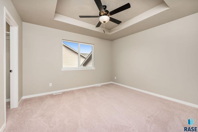 901 N Independent St Street, Lennox, SD 57039