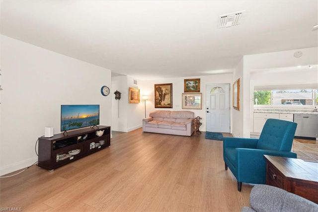 190 Brooks RD, North Fort Myers, FL 33917