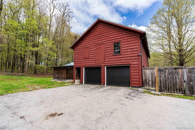 553 Salt Point Turnpike, Poughkeepsie, NY 12601