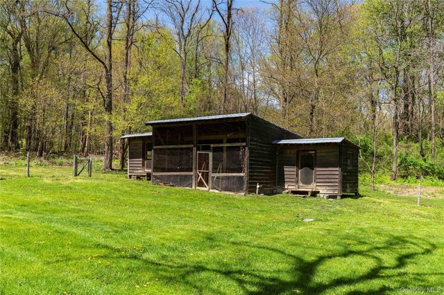 553 Salt Point Turnpike, Poughkeepsie, NY 12601