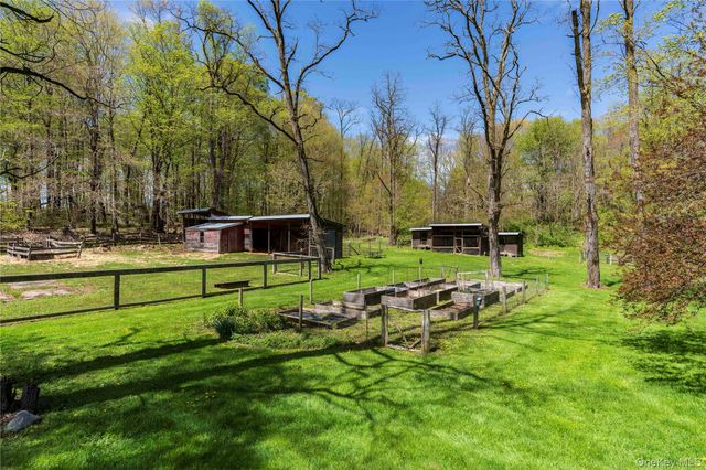 553 Salt Point Turnpike, Poughkeepsie, NY 12601