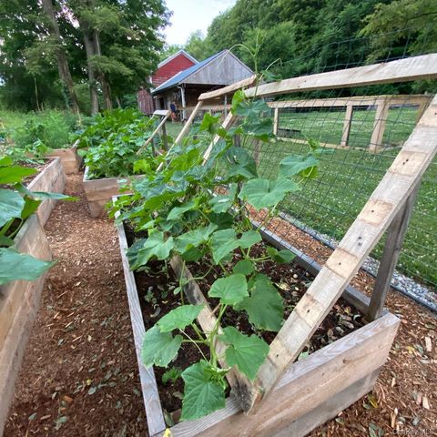 553 Salt Point Turnpike, Poughkeepsie, NY 12601