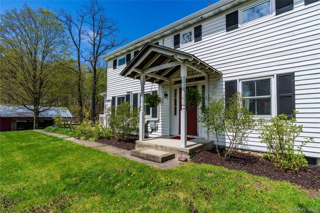 553 Salt Point Turnpike, Poughkeepsie, NY 12601