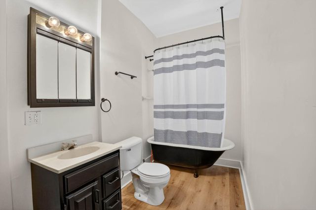 499 Columbia Street, Waterloo, IA 50703