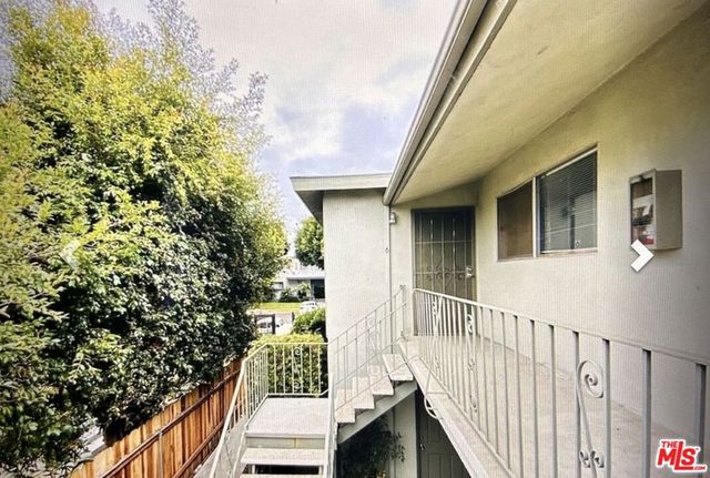 1868 10th Street 6, Santa Monica, CA 90404