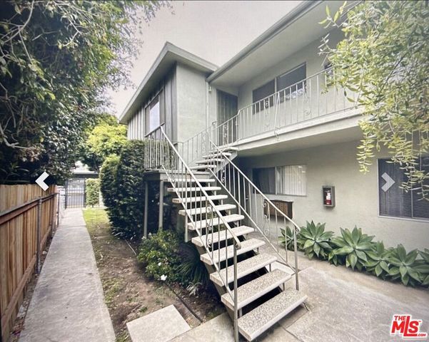 1868 10th Street 6, Santa Monica, CA 90404
