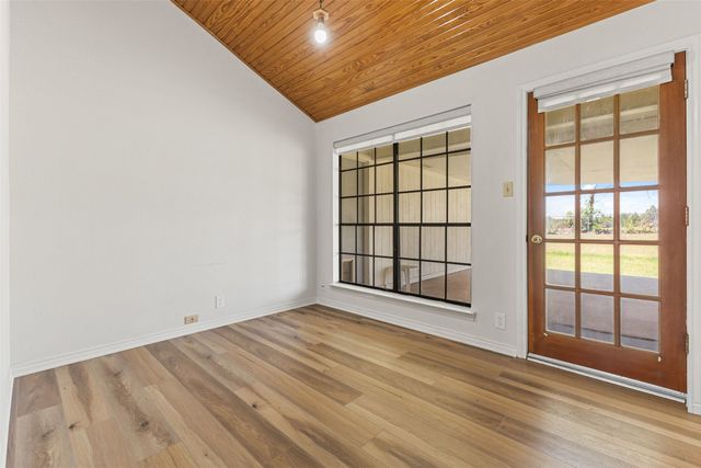 740 Squire Place, Red Oak, TX 75154