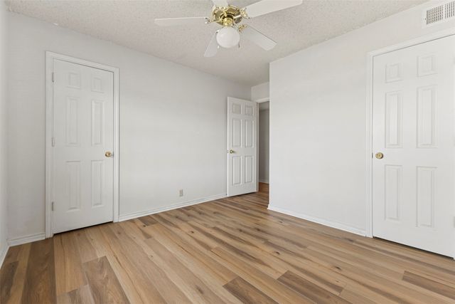 740 Squire Place, Red Oak, TX 75154