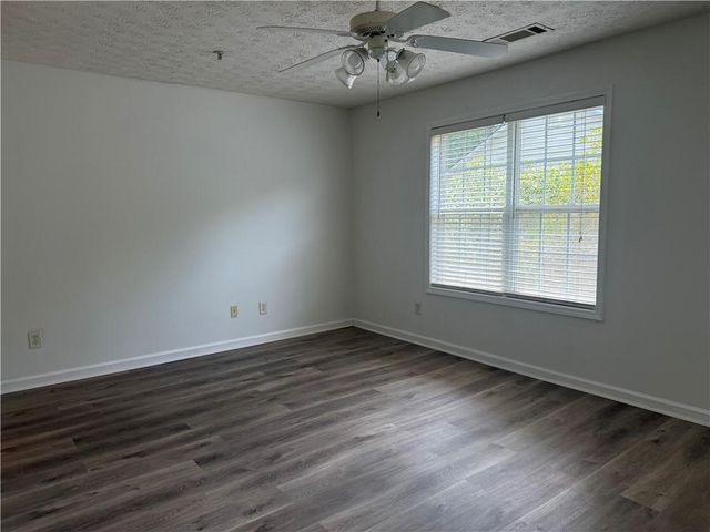 6016 Leeshire Trace, Tucker, GA 30084