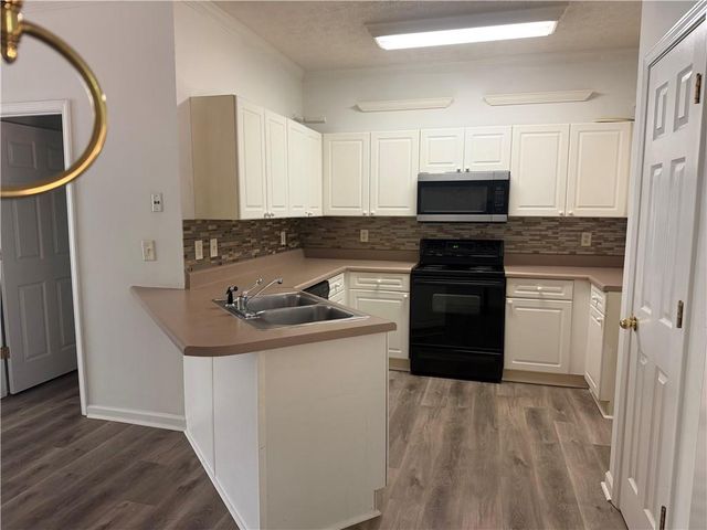 6016 Leeshire Trace, Tucker, GA 30084