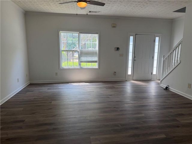 6016 Leeshire Trace, Tucker, GA 30084