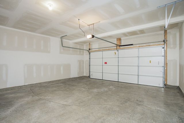 2368 Williamsport Landing, Columbia, TN 38401