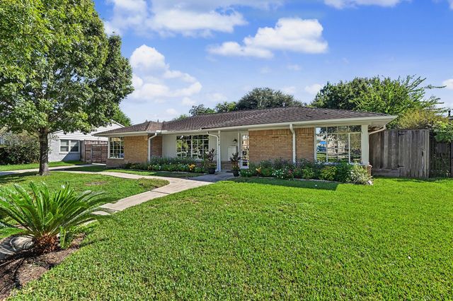 10615 Atwell Drive, Houston, TX 77096