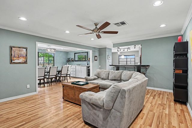 10615 Atwell Drive, Houston, TX 77096