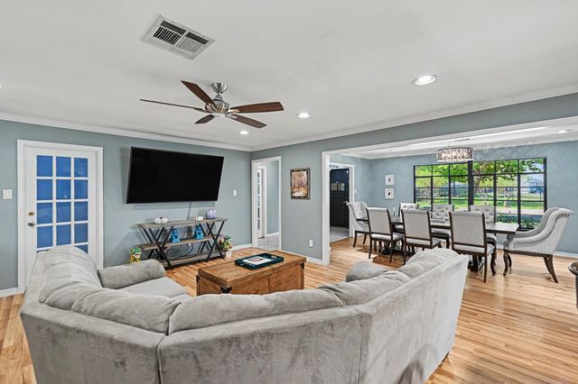 10615 Atwell Drive, Houston, TX 77096
