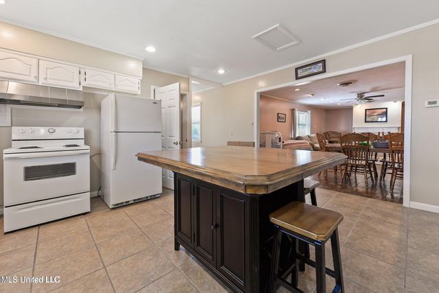 3309 Mary Walker Drive, Gautier, MS 39553