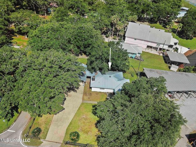 3309 Mary Walker Drive, Gautier, MS 39553