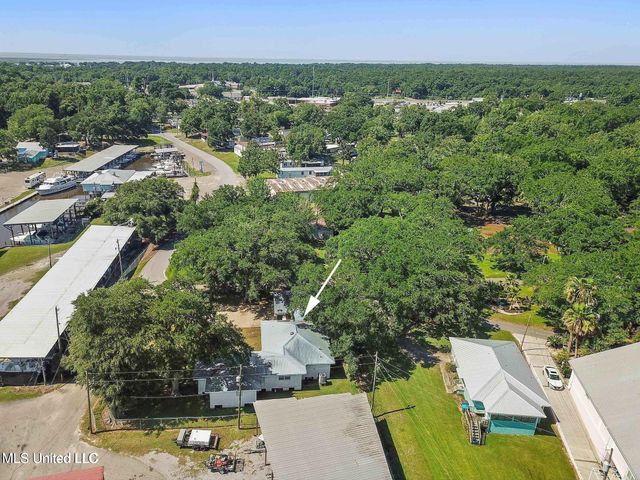 3309 Mary Walker Drive, Gautier, MS 39553