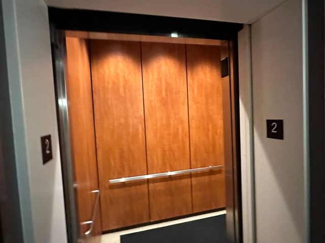 5105 W MADISON Street 1-206, Skokie, IL 60077