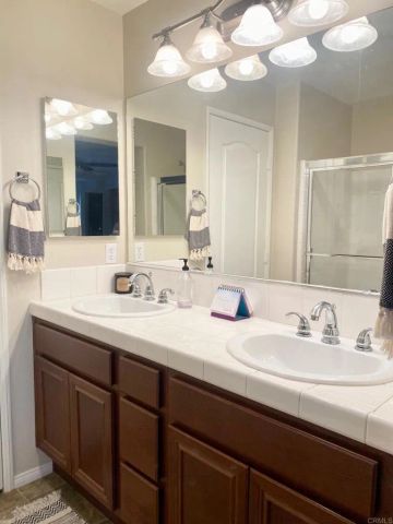 69 Via Sovana, Santee, CA 92071