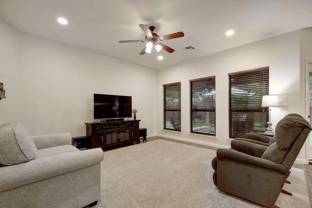 2251 Hazelwood DR, New Braunfels, TX 78130