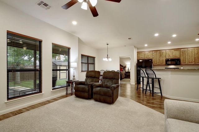 2251 Hazelwood DR, New Braunfels, TX 78130