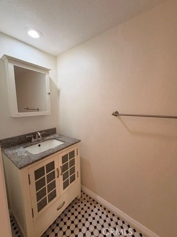 2300 Maple Avenue 25, Torrance, CA 90503