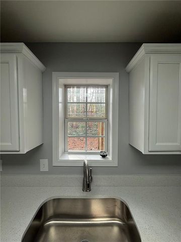 110 Summer Pl, Norcross, GA 30071