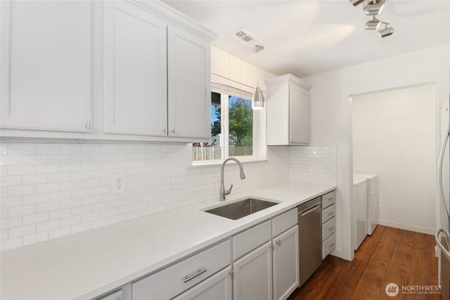 11950 SE 253rd Street, Kent, WA 98030