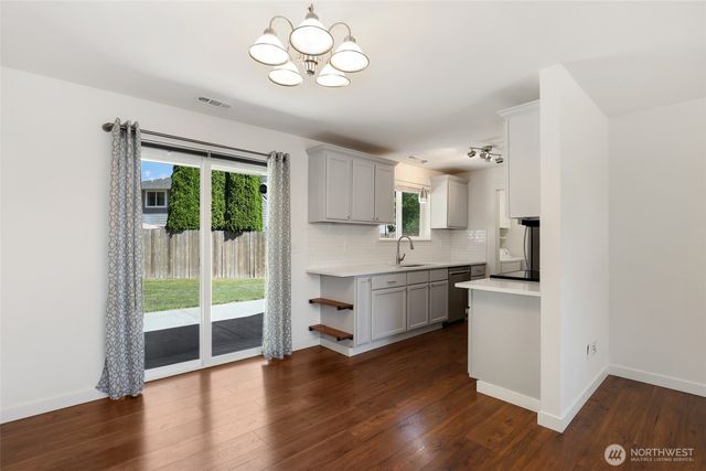 11950 SE 253rd Street, Kent, WA 98030