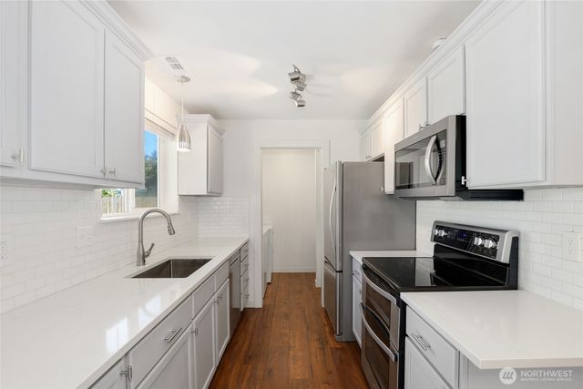 11950 SE 253rd Street, Kent, WA 98030