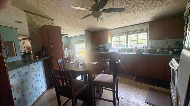 17504 EAGLE LANE, Lutz, FL 33558