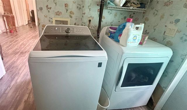 17504 EAGLE LANE, Lutz, FL 33558