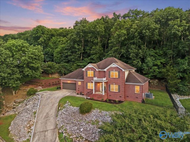 3032 Box Canyon Road SE, Huntsville, AL 35803