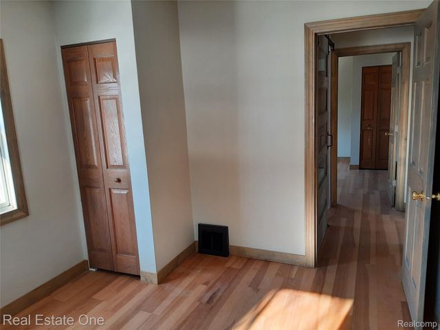 1850 + 1852 Ward Road, Bloomfield Charter Township, MI 48302