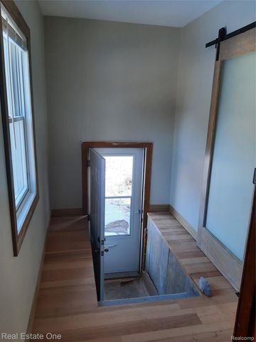 1850 + 1852 Ward Road, Bloomfield Charter Township, MI 48302