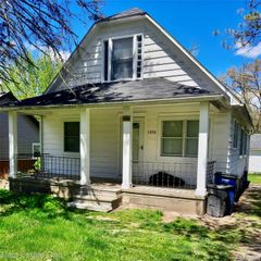 1850 + 1852 Ward Road, Bloomfield Charter Township, MI 48302