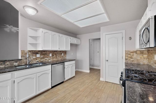 1365 DESERT CANYON Drive, El Paso, TX 79912