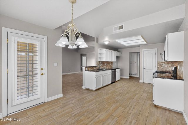 1365 DESERT CANYON Drive, El Paso, TX 79912