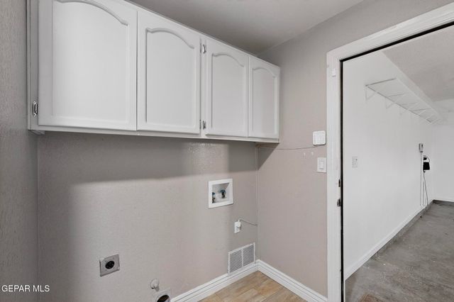 1365 DESERT CANYON Drive, El Paso, TX 79912