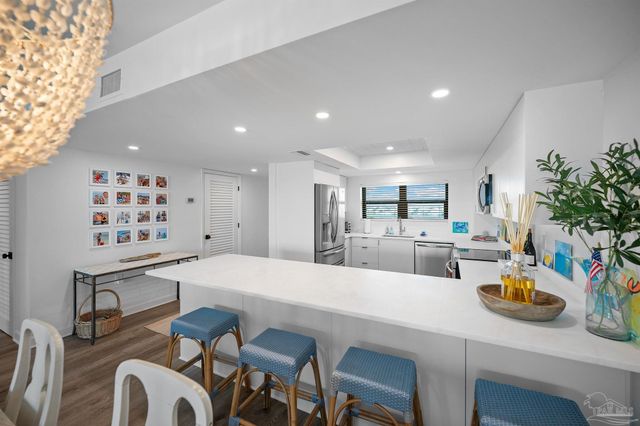 16777 Perdido Key Dr 504, Pensacola, FL 32507