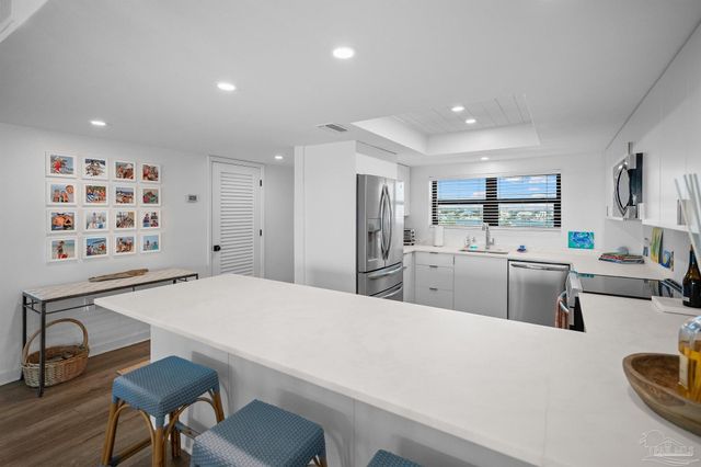 16777 Perdido Key Dr 504, Pensacola, FL 32507