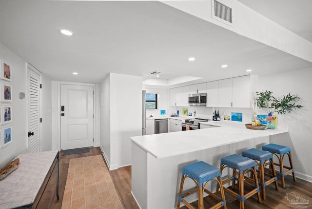 16777 Perdido Key Dr 504, Pensacola, FL 32507