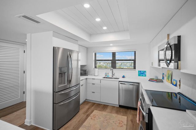 16777 Perdido Key Dr 504, Pensacola, FL 32507