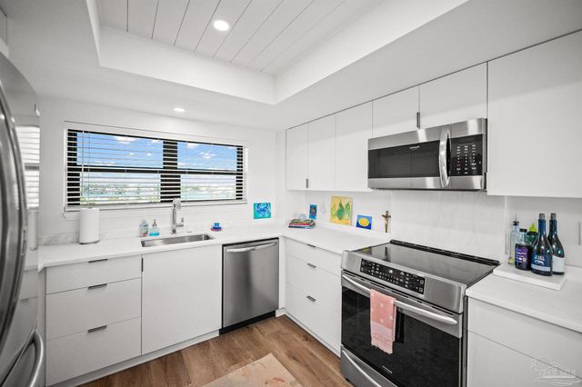 16777 Perdido Key Dr 504, Pensacola, FL 32507