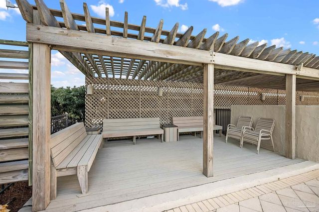 16777 Perdido Key Dr 504, Pensacola, FL 32507