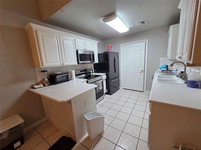 11719 Hollyrock Court, Oklahoma City, OK 73099